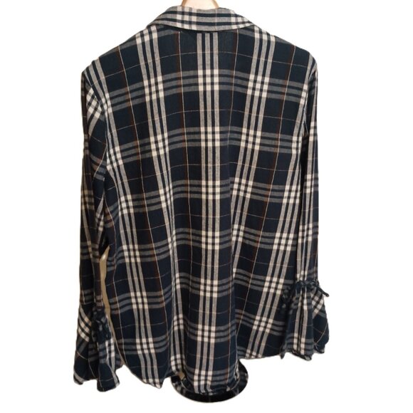 Time and Tru Women’s Blue Plaid Flannel ButtonUp Shirt Bell Sleeves Size L 12–14 - Picture 7 of 16